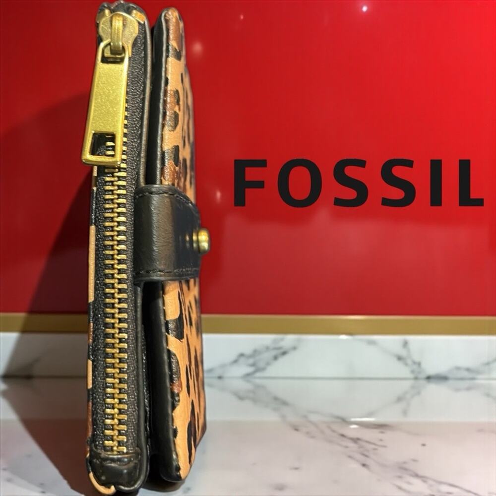 Fossil Lainie Multifunction Wallet In Cheetah Pri… - image 4